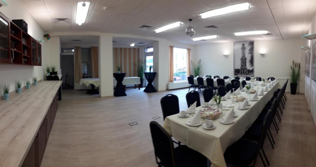 Komforthotel Grossbeeren - Stadt-Gut-Hotel Extérieur photo