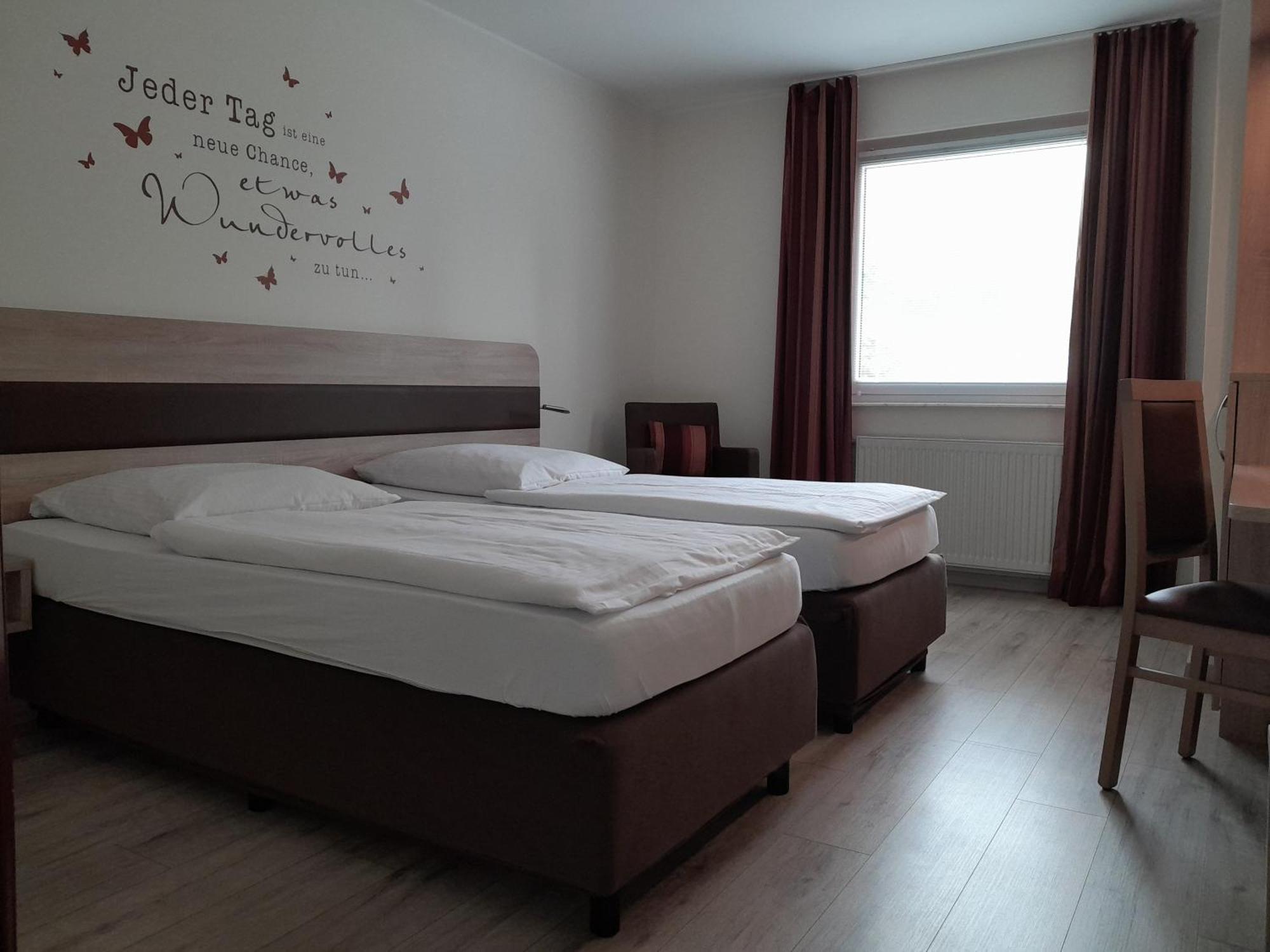 Komforthotel Grossbeeren - Stadt-Gut-Hotel Extérieur photo