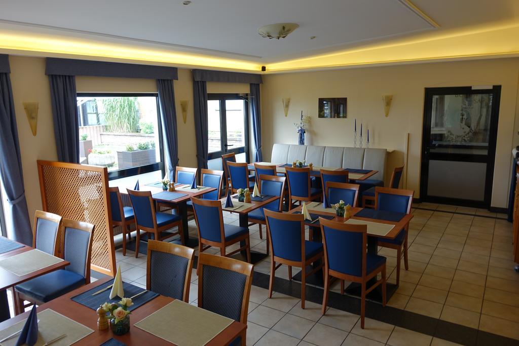 Komforthotel Grossbeeren - Stadt-Gut-Hotel Extérieur photo