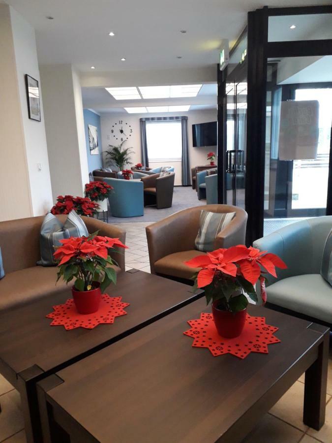Komforthotel Grossbeeren - Stadt-Gut-Hotel Extérieur photo